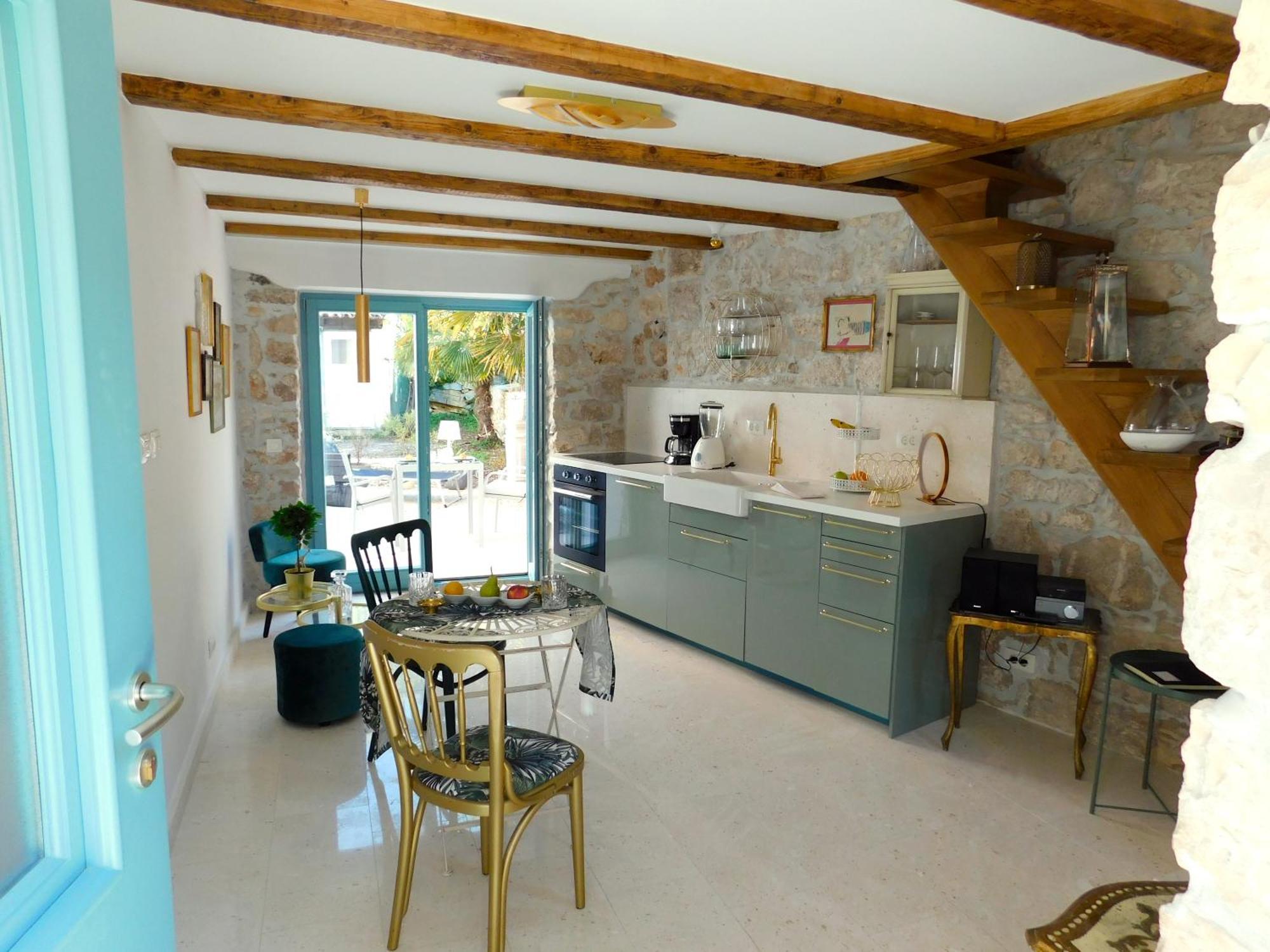 Appartamento Bezauberndes Steinhaus Mit Garten In Der Altstadt Von Rovigno